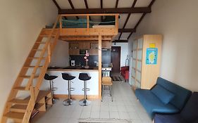Apartment Liscia Sea View, Restaurant And Supermarket 50M
